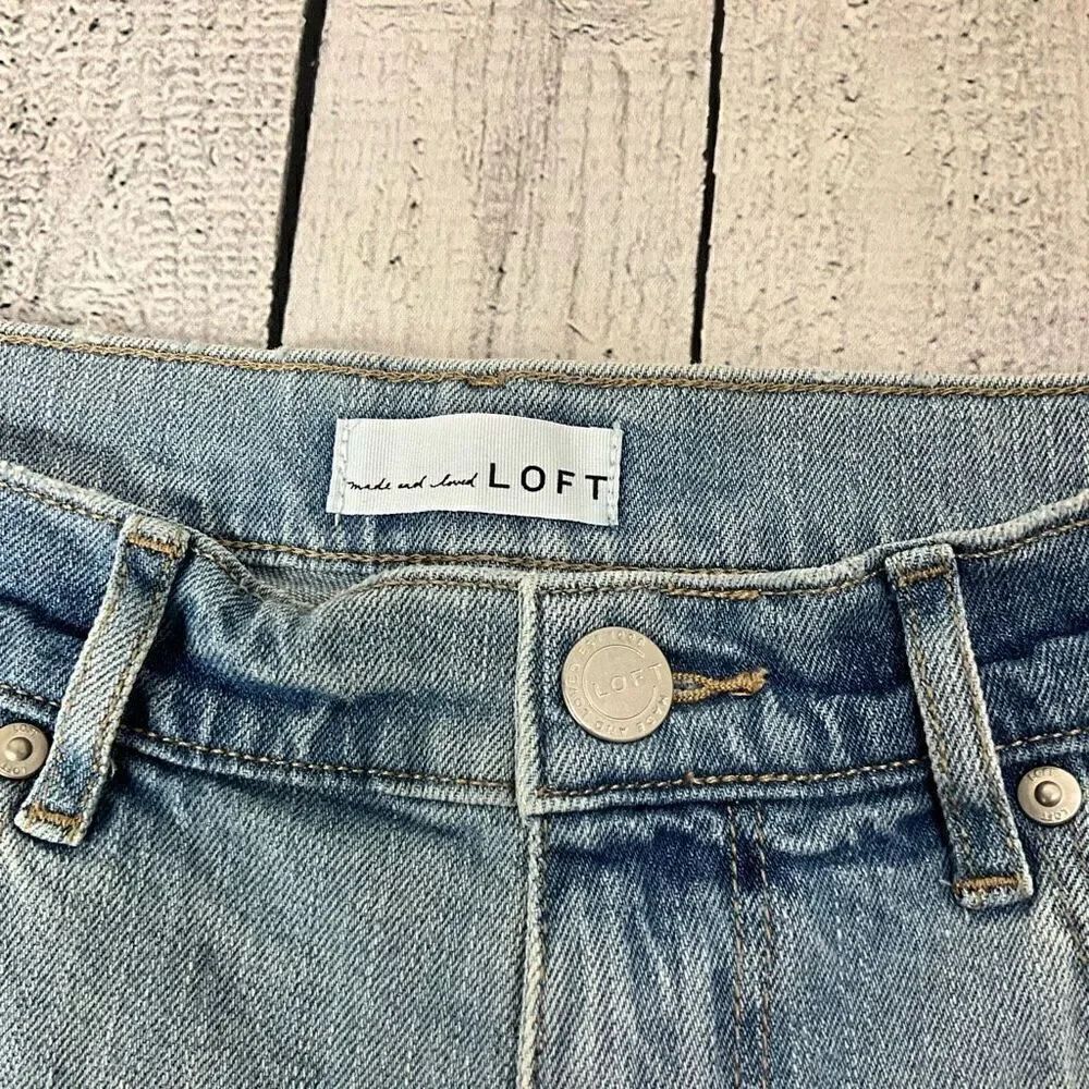 LOFT Jean Shorts - Picture 2 of 5